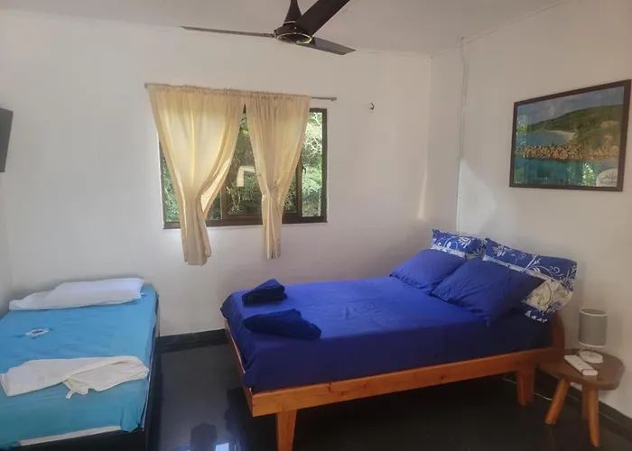 Papayas Self Catering Rum i privatbostad Victoria